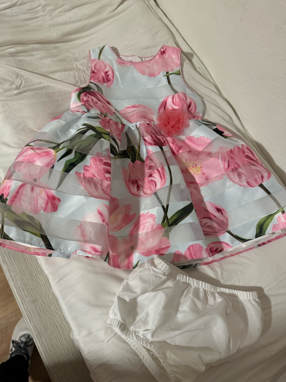 Baby girls floral dress 18M